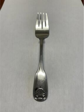 Reed And Barton Stainelss Colonial Shell 1961 Salad Fork 6 5/8”